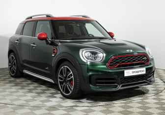 Подержанный автомобиль MINI Countryman 2017 года (3 фото)