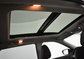 Подержанный автомобиль Nissan X-Trail 2015 года (14 фото)