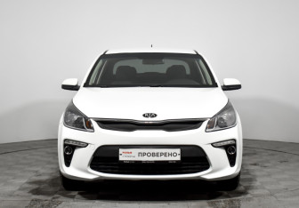 Подержанный автомобиль Kia Rio Sedan 2017 года (2 фото)