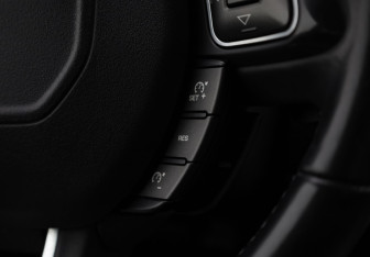 Подержанный автомобиль Land Rover Range Rover Evoque 2012 года (13 фото)