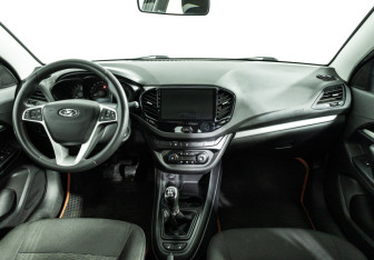 Подержанный автомобиль LADA (ВАЗ) Vesta Sedan 2018 года (13 фото)