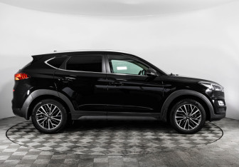 Подержанный автомобиль Hyundai Tucson 2020 года (4 фото)