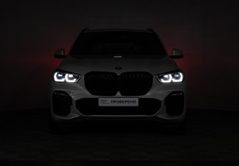 Подержанный автомобиль BMW X5 2019 года (34 фото)