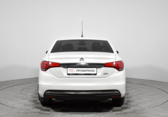 Подержанный автомобиль Citroen C4 Sedan 2016 года (6 фото)