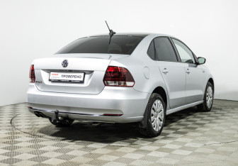 Подержанный автомобиль Volkswagen Polo Sedan 2018 года (5 фото)