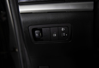 Подержанный автомобиль SsangYong Actyon 2013 года (18 фото)