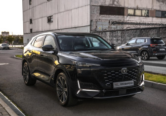 Подержанный автомобиль Changan UNI-K 2023 года (5 фото)