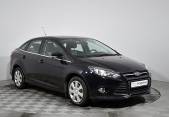 Подержанный автомобиль Ford Focus Sedan 2014 года (3 фото)