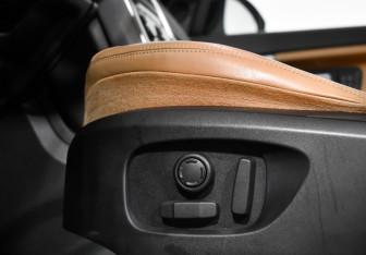 Подержанный автомобиль Land Rover Discovery Sport 2018 года (10 фото)