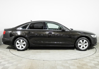 Подержанный автомобиль Audi A6 Sedan 2014 года (4 фото)