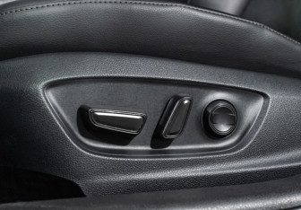 Подержанный автомобиль Toyota Camry Sedan 2022 года (15 фото)