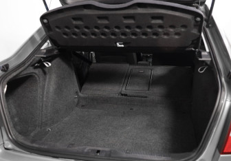 Подержанный автомобиль Skoda Octavia Liftback 2010 года (24 фото)