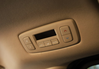 Подержанный автомобиль Kia Carnival 2021 года (32 фото)