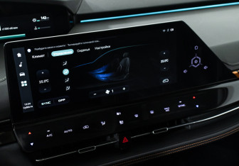 Подержанный автомобиль Changan UNI-K 2023 года (21 фото)