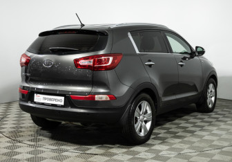 Подержанный автомобиль Kia Sportage 2012 года (5 фото)