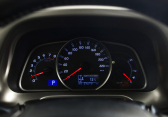 Подержанный автомобиль Toyota RAV4 2013 года (11 фото)