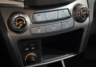 Подержанный автомобиль SsangYong Actyon 2014 года (15 фото)