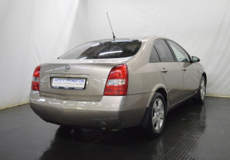 Подержанный автомобиль Nissan Primera Sedan 2005 года (5 фото)