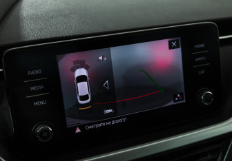 Подержанный автомобиль Skoda Rapid Liftback 2021 года (16 фото)