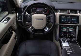 Подержанный автомобиль Land Rover Range Rover 2018 года (12 фото)