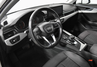 Подержанный автомобиль Audi A4 Sedan 2016 года (9 фото)