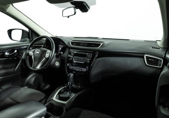 Подержанный автомобиль Nissan Qashqai 2018 года (9 фото)