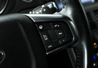 Подержанный автомобиль Land Rover Discovery Sport 2018 года (19 фото)