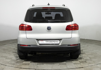 Подержанный автомобиль Volkswagen Tiguan 2013 года (7 фото)