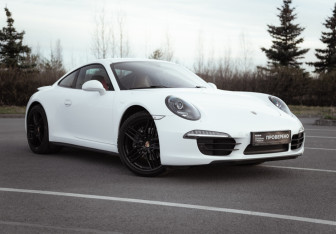 Подержанный автомобиль Porsche 911 Coupe 2013 года (11 фото)