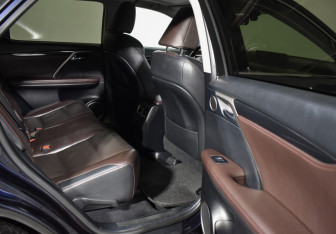 Подержанный автомобиль Lexus RX 2017 года (12 фото)