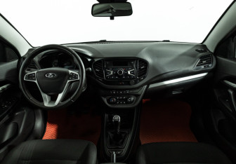 Подержанный автомобиль LADA (ВАЗ) Vesta Sedan 2020 года (13 фото)