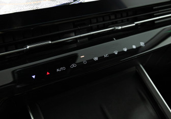 Подержанный автомобиль Omoda C5 2024 года (18 фото)