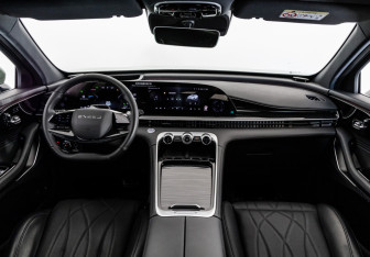 Подержанный автомобиль Exeed RX 2024 года (12 фото)