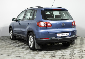 Подержанный автомобиль Volkswagen Tiguan 2011 года (7 фото)