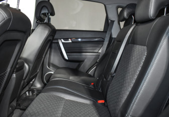 Подержанный автомобиль Chevrolet Captiva 2014 года (12 фото)