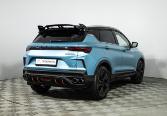 Подержанный автомобиль Geely Coolray 2023 года (5 фото)