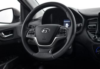 Подержанный автомобиль Hyundai Solaris Sedan 2020 года (14 фото)
