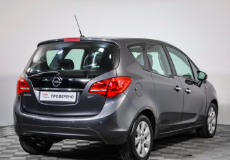 Подержанный автомобиль Opel Meriva 2011 года (4 фото)