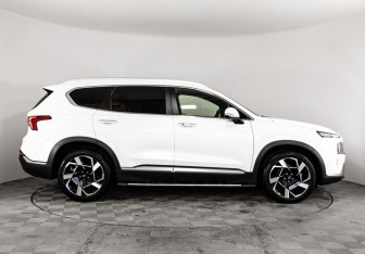 Подержанный автомобиль Hyundai Santa Fe 2020 года (5 фото)
