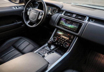 Подержанный автомобиль Land Rover Range Rover Sport 2020 года (10 фото)
