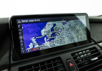 Подержанный автомобиль BMW X6 2013 года (19 фото)