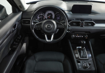 Подержанный автомобиль Mazda CX-5 2018 года (10 фото)