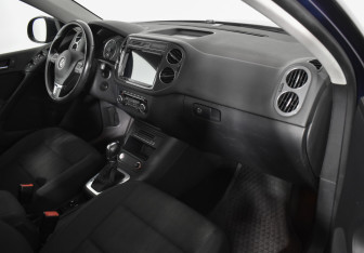 Подержанный автомобиль Volkswagen Tiguan 2013 года (12 фото)
