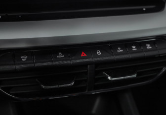 Подержанный автомобиль Skoda Octavia Liftback 2021 года (17 фото)