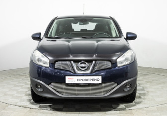 Подержанный автомобиль Nissan Qashqai 2010 года (2 фото)