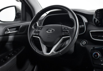 Подержанный автомобиль Hyundai Tucson 2018 года (15 фото)