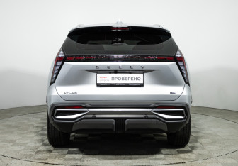 Подержанный автомобиль Geely Atlas 2024 года (6 фото)