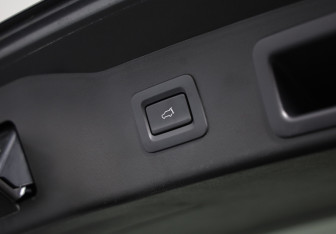 Подержанный автомобиль Mazda CX-5 2022 года (31 фото)