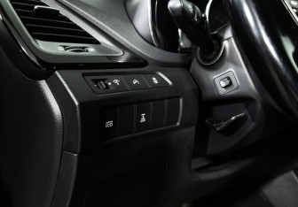 Подержанный автомобиль Hyundai Santa Fe 2014 года (20 фото)