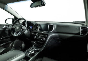 Подержанный автомобиль Kia Sportage 2021 года (9 фото)